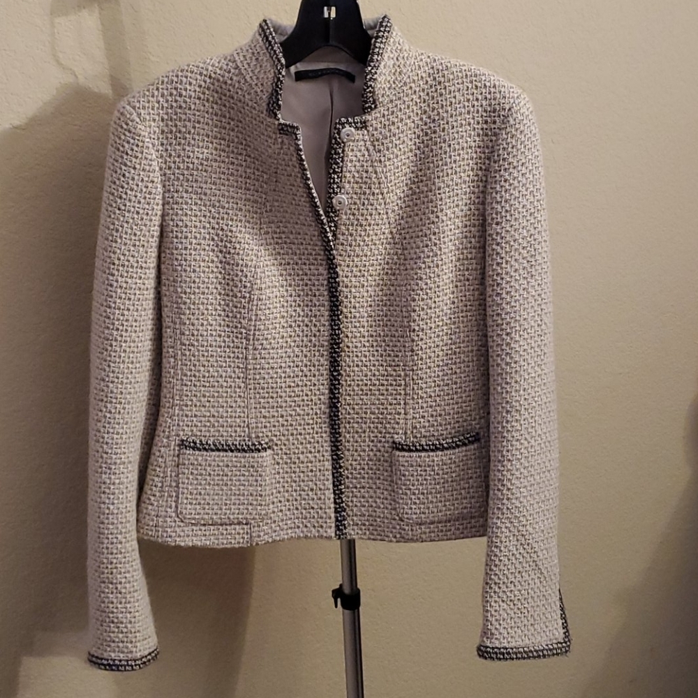 ELIE TAHARI 2pc skirt set